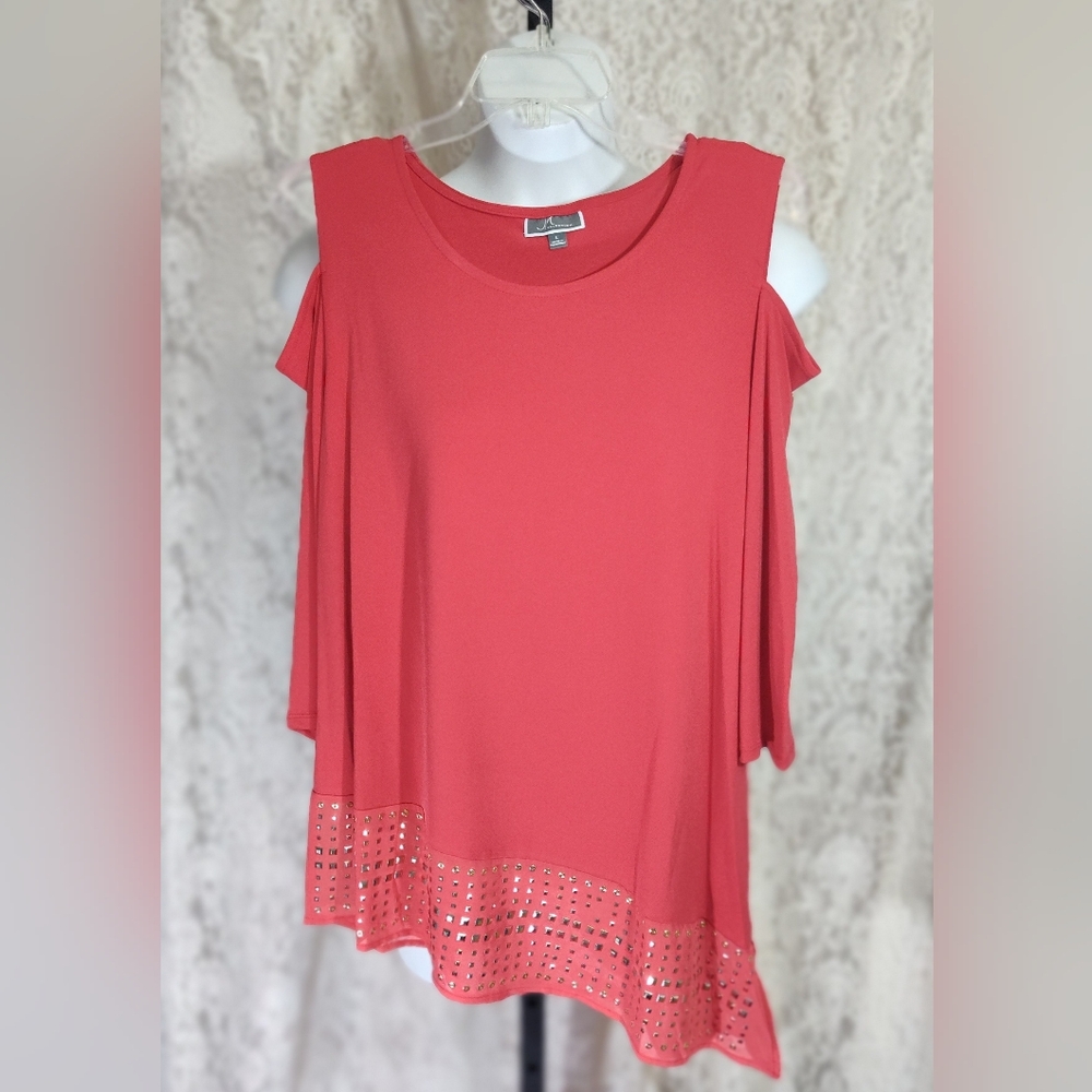 JM Collection Coral Gold Accents Asymmetrical Cold Shoulder Sexy Blouse Nwot